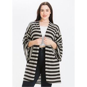 WOMEN’S SIZE LARGE LULAROE TOP!